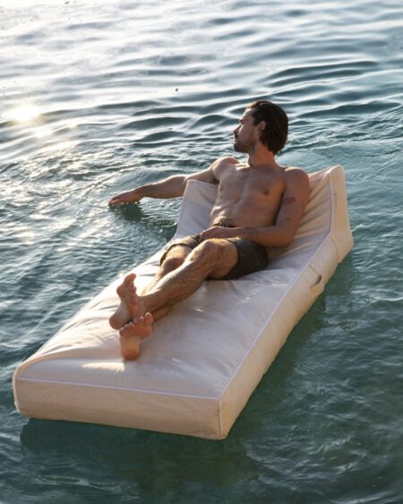 Luxe Lie-On Lounger Casa Blanca